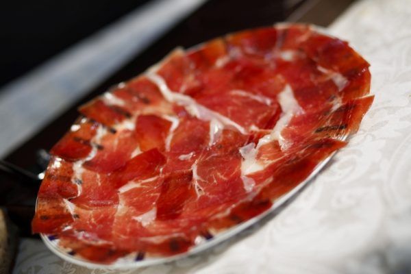 JAMÓN DE CEBO DE CAMPO IBÉRICO 50% RAZA IBÉRICA - Imagen 2